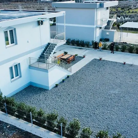 Проживание в семье Rrjolli View