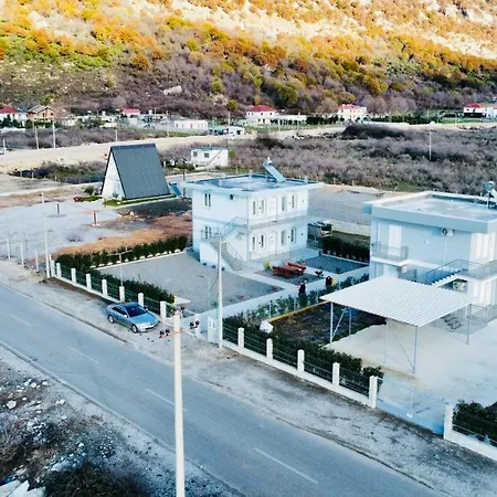 Rrjolli View منزل للإقامة