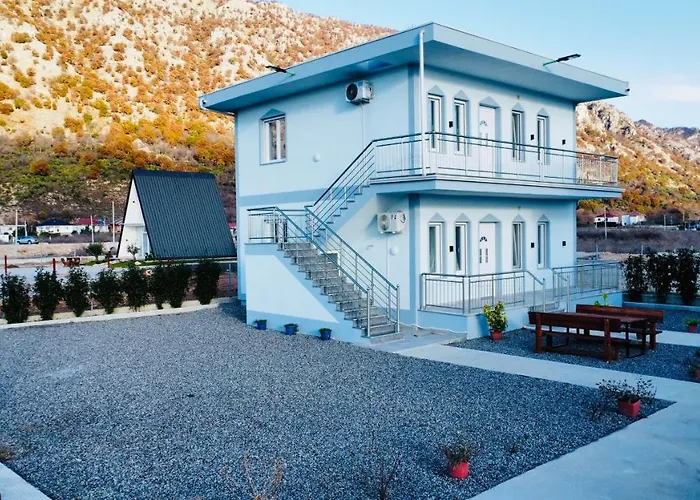 Alloggio in famiglia Rrjolli View *