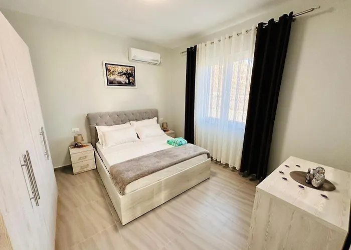 Rrjolli View Alloggio in famiglia *